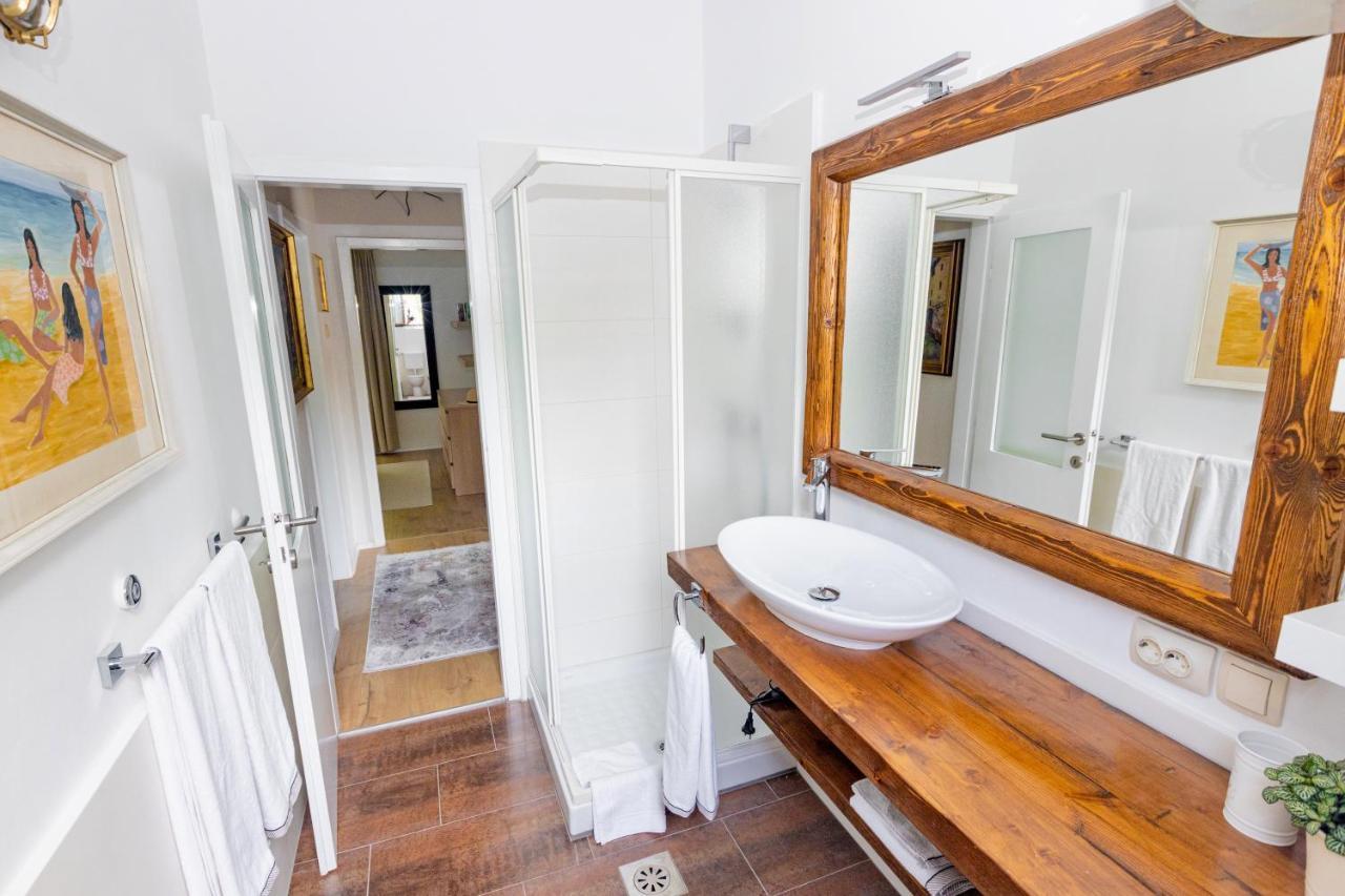 Residence Pecek Novigrad Istria Exterior foto